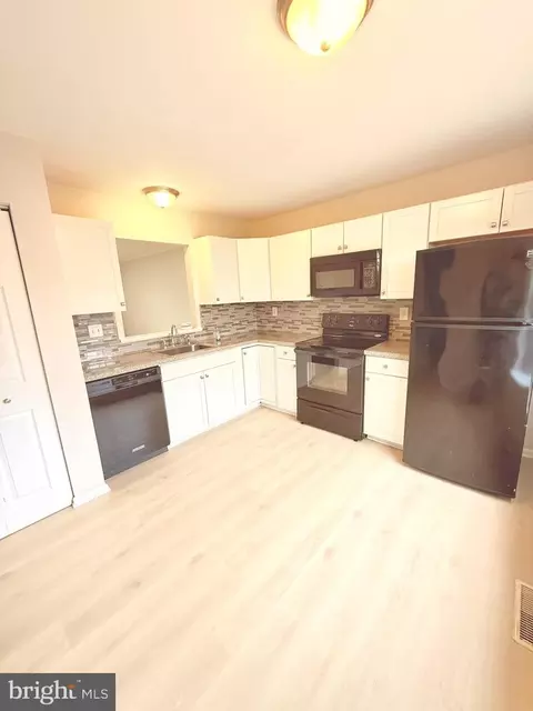 1084 Old Forge Rd, New Castle, DE 19720