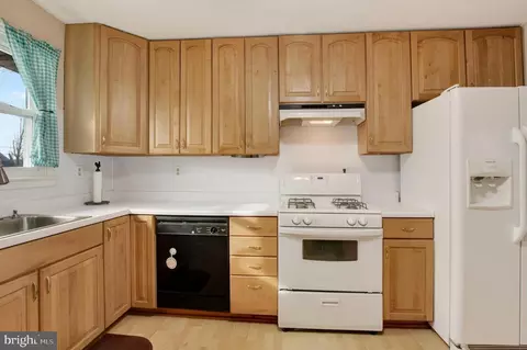 Kitchen - 19 Millbrook Rd, Newark, DE 19713 photo 1 of 1