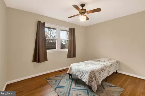 Bedroom - 19 Millbrook Rd, Newark, DE 19713 photo 3 of 3