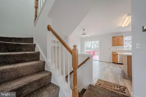 Entry Way - 455 Feather Dr, Newark, DE 19702 photo 3 of 6