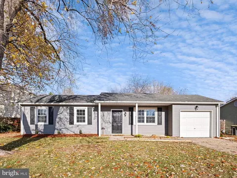 39 Courtland Cir, Bear, DE 19701