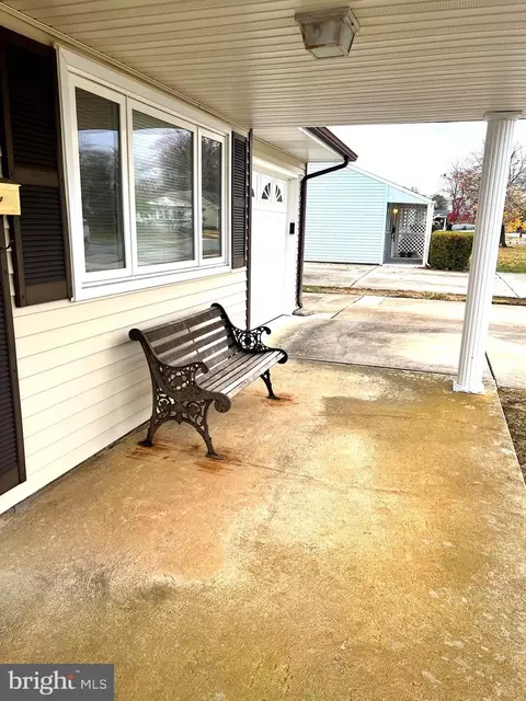 Exterior - 125 Garrett Rd, Newark, DE 19713 photo 6 of 6