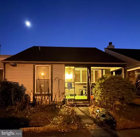 6 Marlborough Ct, New Castle, DE 19720