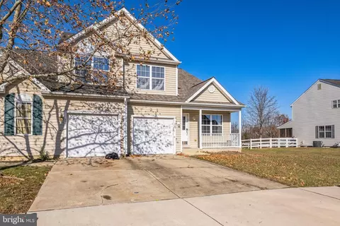 Exterior - 229 Avonbridge Dr, Townsend, DE 19734 photo 3 of 8