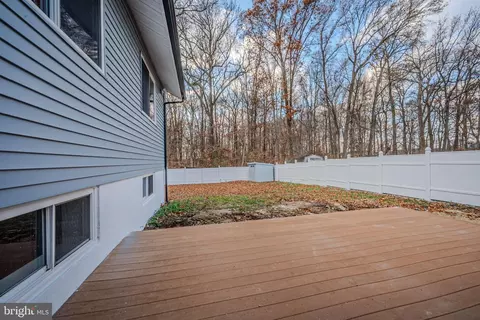 Exterior - 82 Avignon Dr, Newark, DE 19702 photo 4 of 6