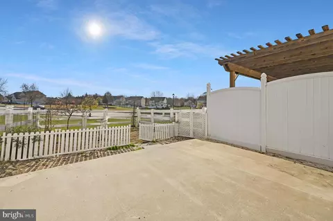 Exterior - 150 Springfield Cir, Middletown, DE 19709 photo 2 of 2