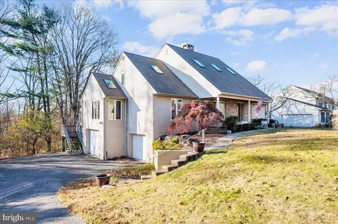 208 Hawkes Ct, Hockessin, DE 19707