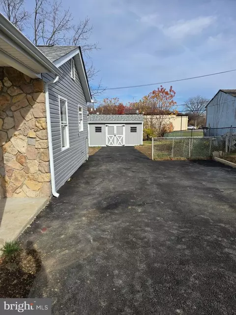 Other - 7 Cherry Rd, New Castle, DE 19720 photo 3 of 13
