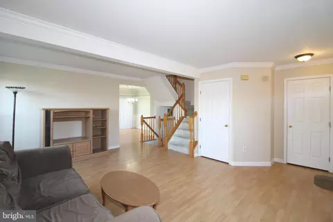 Living - 202 Barrett Run Pl, Newark, DE 19702 photo 1 of 3