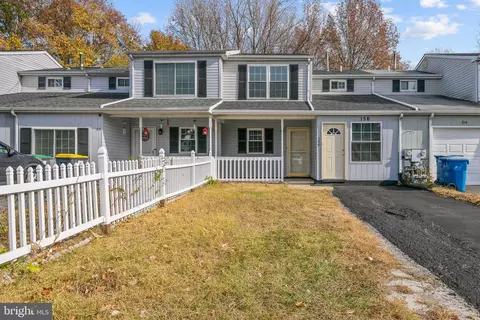 156 Freedom Trl, New Castle, DE 19720