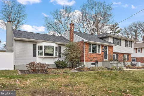 421 Roseanna Ave, Wilmington, DE 19803