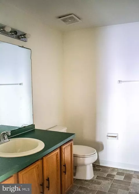Bath - 136 Redden Ln, Middletown, DE 19709 photo 2 of 2