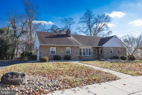 4002 Byron Rd, Wilmington, DE 19802