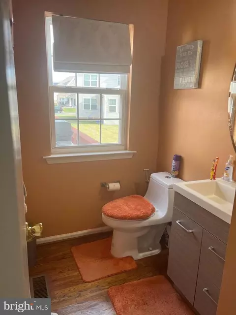 Entry Way - 415 Post Oak Ln, Newark, DE 19702 photo 3 of 5