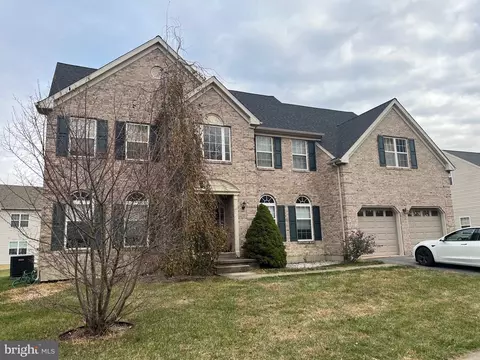 Exterior - 415 Post Oak Ln, Newark, DE 19702 photo 2 of 3