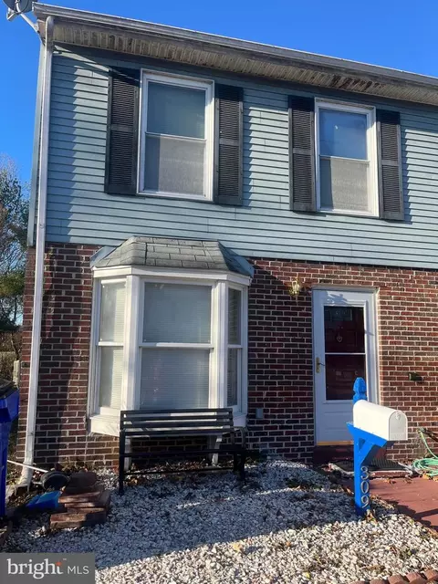 309 Thayer Ct, Newark, DE 19702