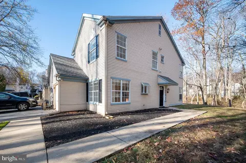 612 Stonebridge Blvd, New Castle, DE 19720