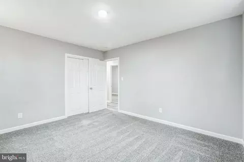 Entry Way - 14 Cassandra Rd, Newark, DE 19702 photo 6 of 8