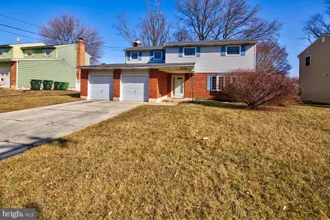 1131 Old Cooches Bridge Rd, Newark, DE 19713