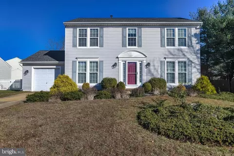 7 W Violette Dr, New Castle, DE 19720