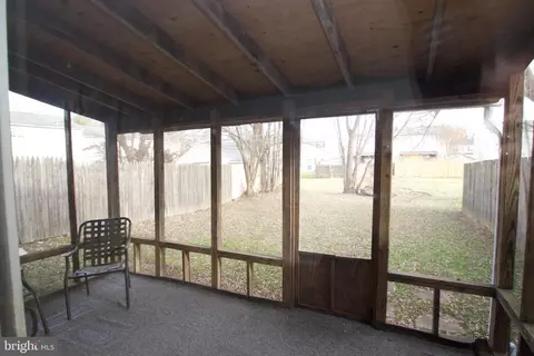 Exterior - 402 Kemper Dr, Newark, DE 19702 photo 1 of 1