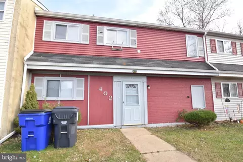 402 Kemper Dr, Newark, DE 19702