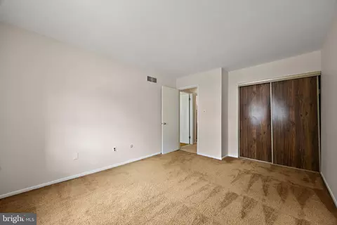 Bedroom - 7 Martine Ct, Newark, DE 19711 photo 4 of 6