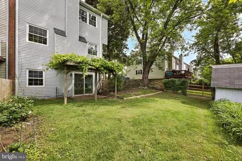 Exterior - 7 Martine Ct, Newark, DE 19711 photo 6 of 9