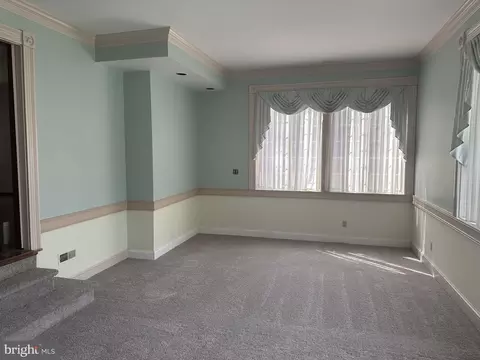 Living - 930 Clydesdale Dr, Bear, DE 19701 photo 2 of 4