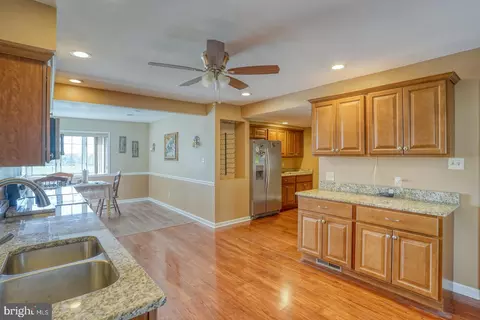 Entry Way - 930 Clydesdale Dr, Bear, DE 19701 photo 4 of 5