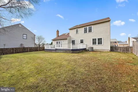 Exterior - 131 Aspen Dr, Newark, DE 19702 photo 6 of 7