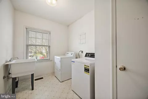 Other - 131 Aspen Dr, Newark, DE 19702 photo 6 of 8