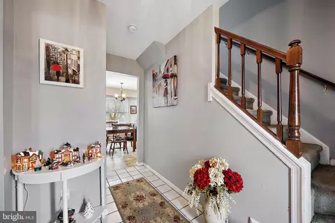 Entry Way - 131 Aspen Dr, Newark, DE 19702 photo 1 of 4