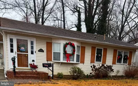 2414 Hammond Pl, Wilmington, DE 19808