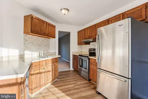108 Mcmullen Cir, Bear, DE 19701 photo 8