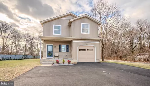 22 Kiamensi Rd, Wilmington, DE 19804