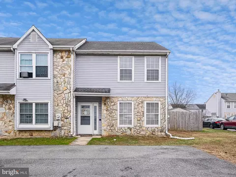 1 Von Steuben Ct, Newark, DE 19702