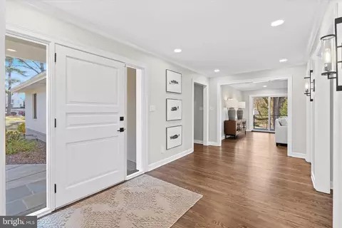 Entry Way - 209 Haystack Ln, Wilmington, DE 19807 photo 1 of 3