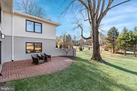 Exterior - 209 Haystack Ln, Wilmington, DE 19807 photo 5 of 8