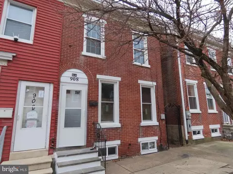 908 Linden St, Wilmington, DE 19805