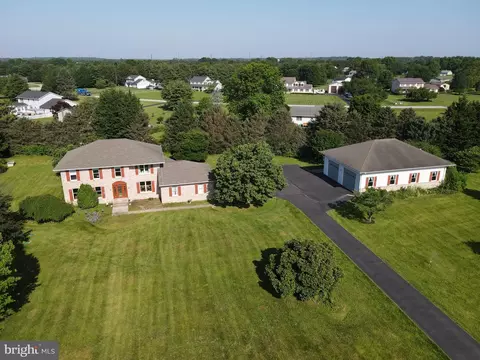 6 Claddagh Ct, Middletown, DE 19709