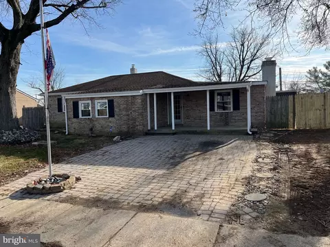 18 Nieole Ave, New Castle, DE 19720