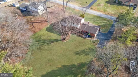 906 Clydesdale Dr, Bear, DE 19701 photo 6