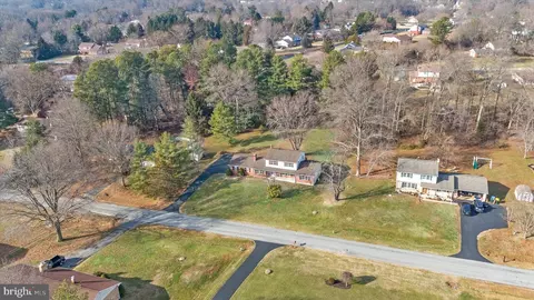 906 Clydesdale Dr, Bear, DE 19701 photo 5