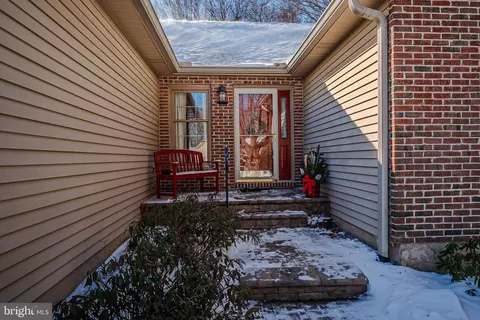 1 Eynon Ct, Hockessin, DE 19707 photo 4