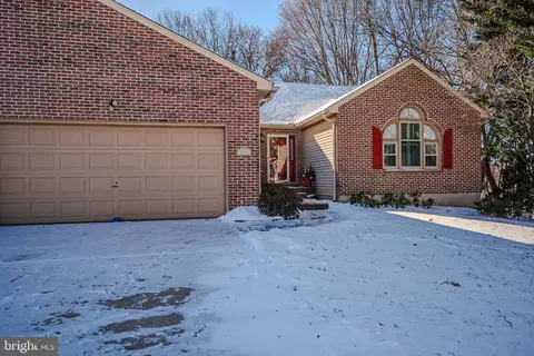 1 Eynon Ct, Hockessin, DE 19707 photo 2