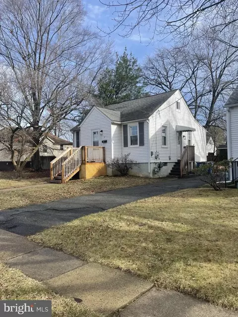 8 Oak Ave, Wilmington, DE 19805