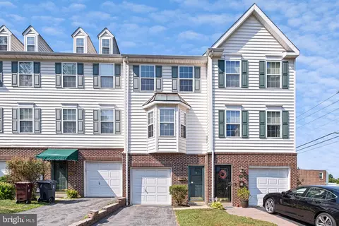2424 W 7th St, Wilmington, DE 19805