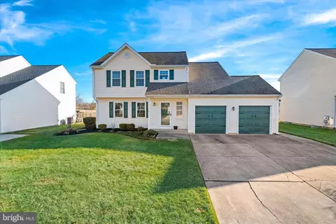 70 Dasher Ave, Bear, DE 19701