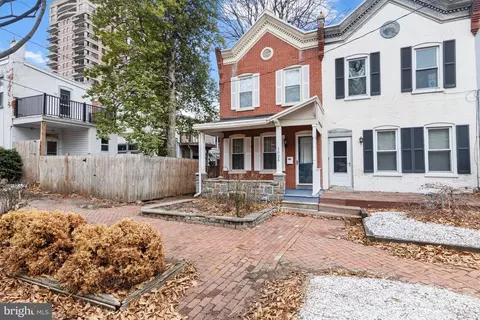 1025 Shallcross Ave, Wilmington, DE 19806